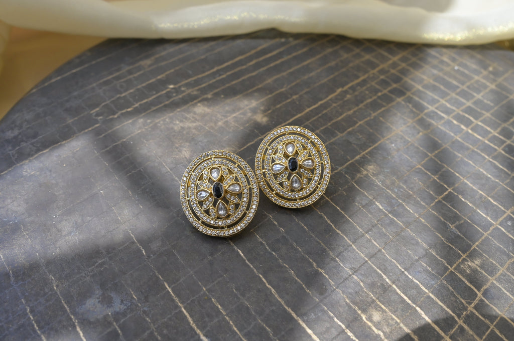 Black Stone Floral Stud Earrings