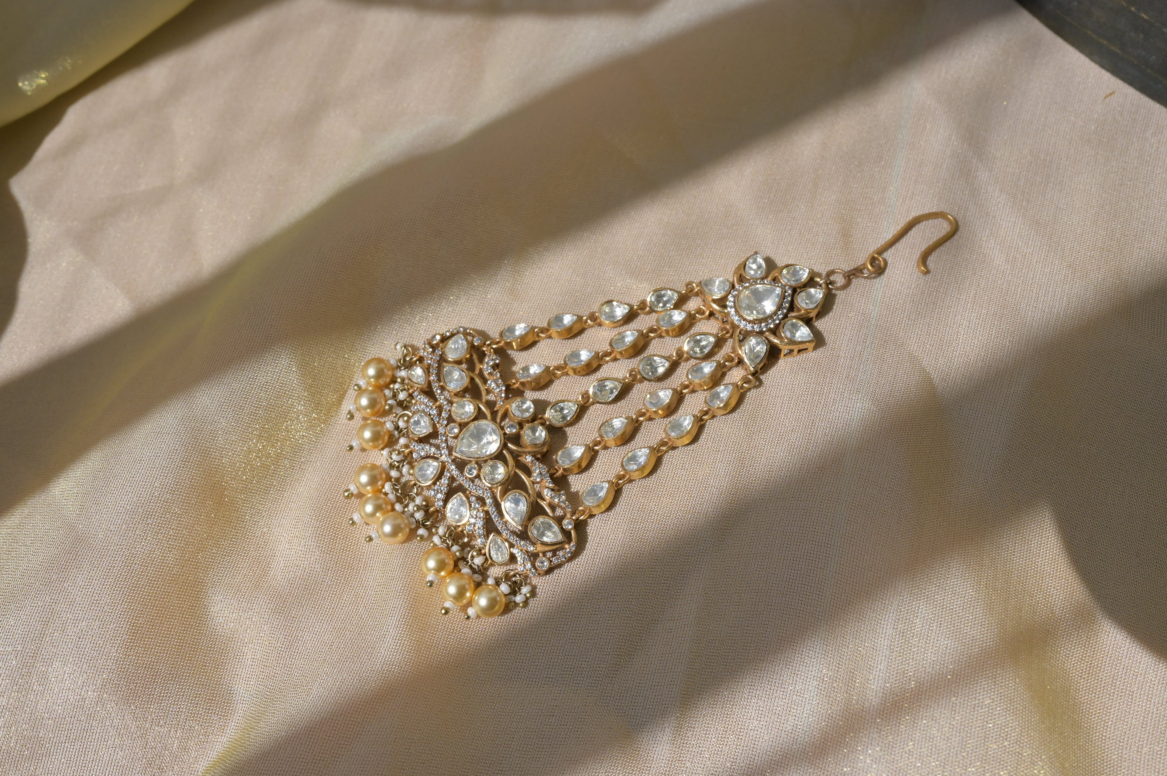 Pearl Kundan Matha Patti