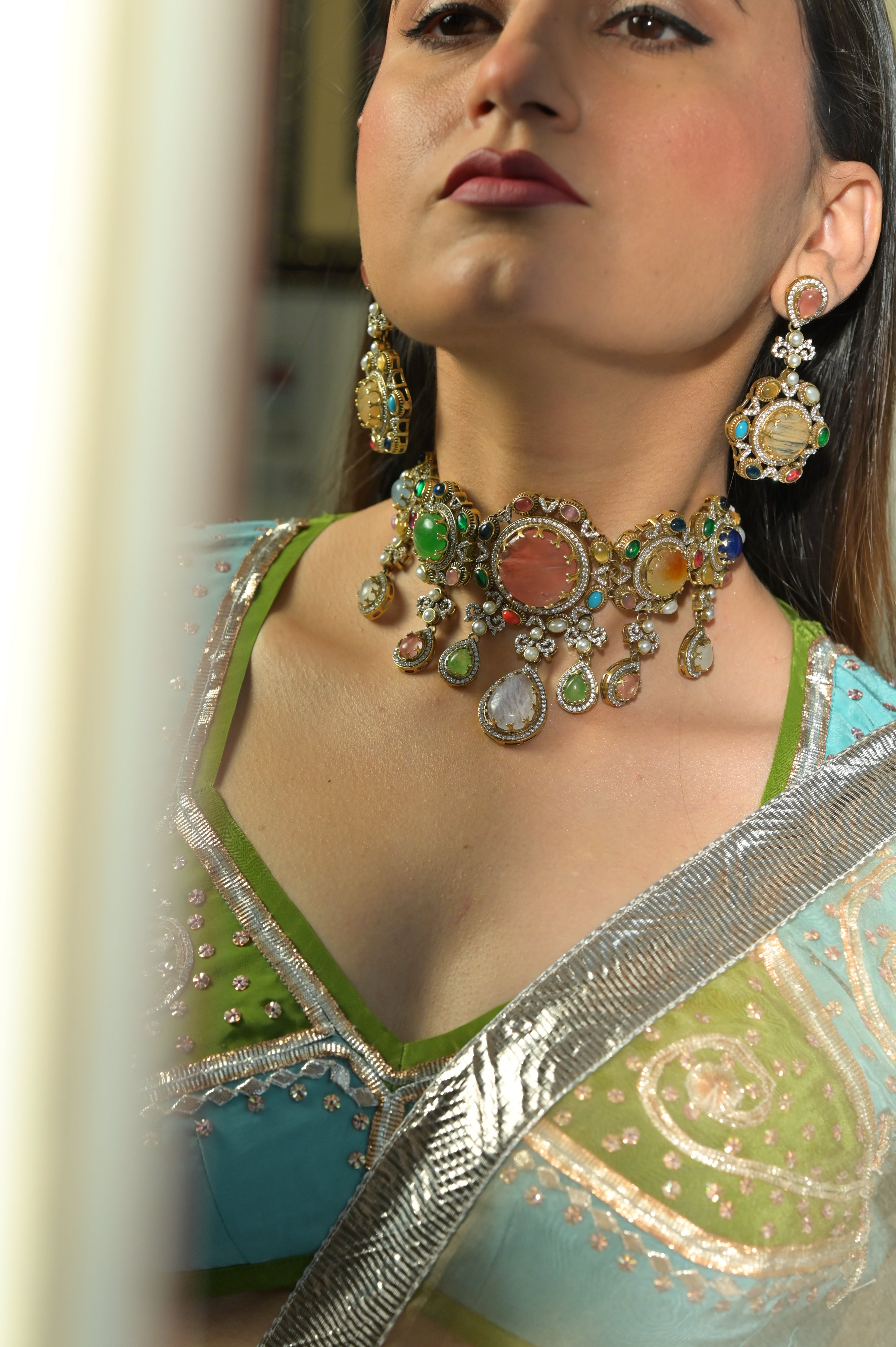 Multicolor Stone Choker Set